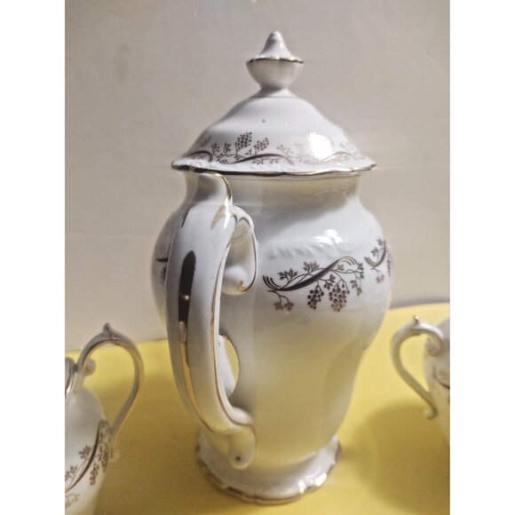 Coalport Bone China Tea Pot, Sugar & creamer set "Burgundy" pattern - Picture 5 of 16